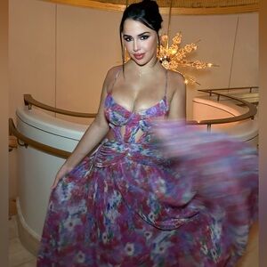 Stunning cutout floral Maxi dress 🌸